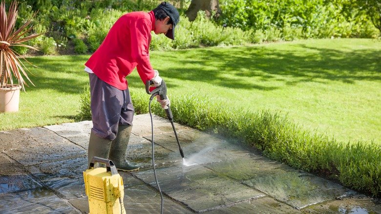 | Prepping Your Yard for Spring — What Does a Spring Cleanup Consist Of? |Prepping Your Yard for Spring — What Does a Spring Cleanup Consist Of?